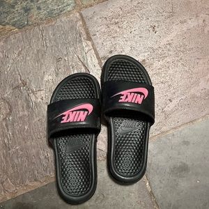 Nike slides